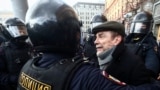 Задержание участников несогласованного митинга у здания ФСБ в Москве. 14 марта 2020 года
