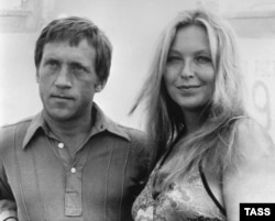 Марина Влади с Владимором Высоцким, фото ТАСС, 1979 год