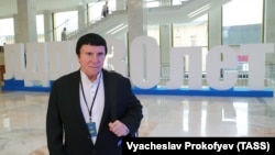 Анатолий Кашпировский на праздновании 30-летия ЛДПР
