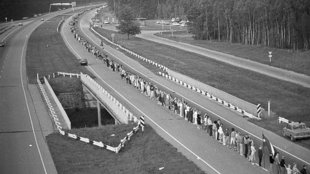 Длиной около 2. Балтийский путь 1989. 23 Августа 1989 Балтийский путь. Балтийский путь