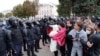 "Население накапливает злость". Гражданский активист из Гомеля о столкновениях протестующих с силовиками в белорусских регионах