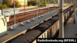 Вагоны с углем в Луганске