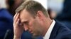 Навальному на год продлили испытательный срок по делу "Кировлеса"