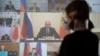 Почти половина россиян не одобряют антивирусные меры президента и правительства – "Левада-Центр"