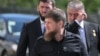 В Чечне массово задерживают молодежь, Кадыров сравнил правозащитников с террористами
