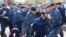 Азия: задержаны десятки человек, поддержавших политзаключенных