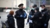 В Красноярске полиция задержала участников акции протеста против карантина 
