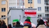 Belarus - People honor memory of Raman Bandrenka who died in Minsk on November 12 after being beaten by unknown people and taken to the police, The so called Yard of Changes near the house where Bandarenka lived, Carviakova Street, Minsk, 13Nov2020