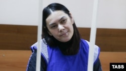 Гражданка Узбекистана Гюльчехра Бобокулова, подозреваемая в убийстве, в Пресненском районном суде.