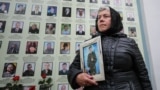 Родственники солдат, погибших на Донбассе, прошли маршем по центру Киева