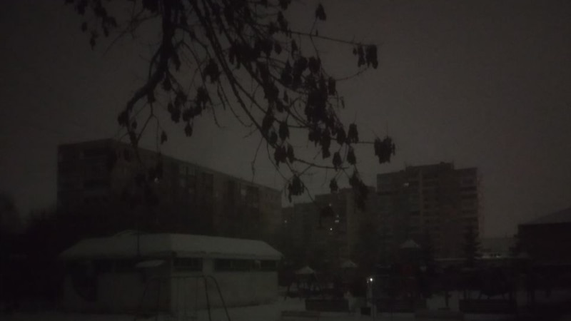 Больше 120 тысяч человек в Подмосковье остались без света – предположительно, после атаки БПЛА