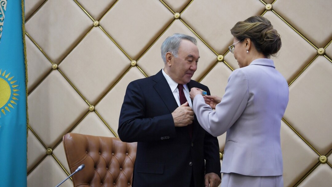 "пизда лоля маленькая 