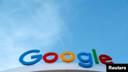 ЕК оштрафовала Google почти на 1 млрд долларов