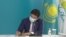 У зампреда партии "Нур Отан" нашли состояние в миллиард долларов. Чиновник обвинения отрицает