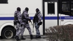 Кремлевская пропаганда ругает "режим Алиева" – за возмущение из-за смерти двух азербайджанцев от рук полиции в Екатеринбурге 