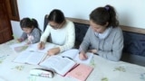 Школы Кыргызстана снова начинают учить очно – но лишь начальные и выпускные классы