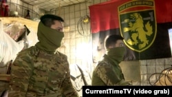 Военнослужащие 68-й аэромобильной бригады с позывными "Француз" и "Панда" - пилоты дронов-перехватчиков