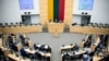 Сейм Литвы утвердил смягченные санкции в отношении россиян и белорусов: им позволят приобретать недвижимость и получать гражданство страны