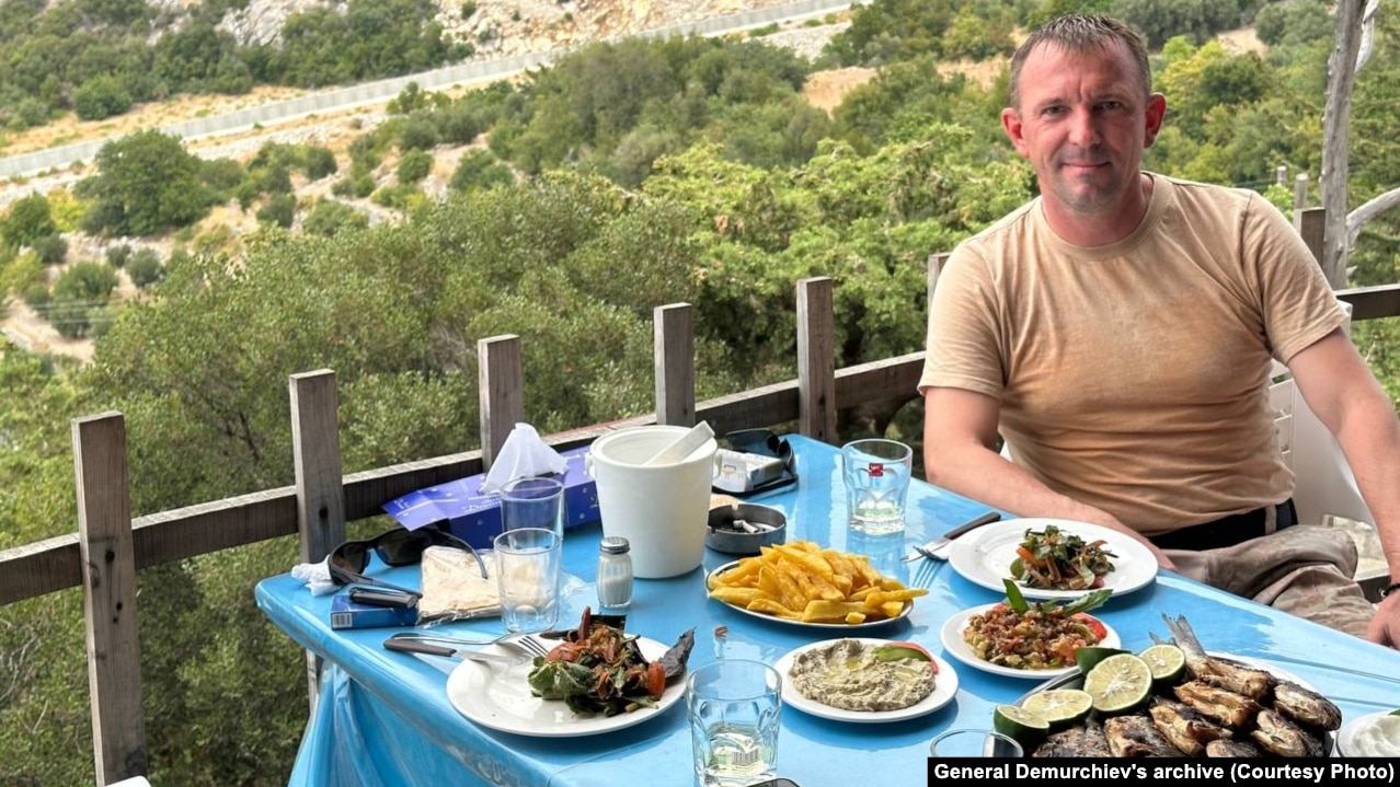 Скучая на военной базе в Сирии, генерал Иван Попов часто делился снимками своего досуга с генералом Демурчиевым. Август 2023 года, фото из архива Романа Демурчиева