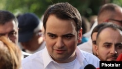 Нарек Карапетян