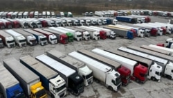 Беларусь начала выпускать из страны задержанные литовские грузовики: что говорят перевозчики