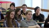 "Ложь №8": как чешских студентов учат вычислять кремлевскую пропаганду