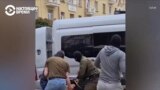 В Минске задерживают студентов на акции солидарности