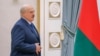 Лукашенко назвал "необоснованными и глупыми" требования Польши и стран Балтии о выводе ЧВК "Вагнер" из Беларуси 