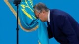 Казахстанцы смеются над программой "формирования национального духа": на нее требуют более четверти миллиарда долларов