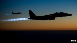 Американские самолеты F-15E Strike Eagles над северным Ираком 