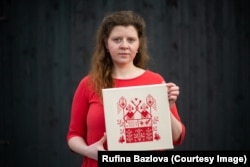 Художница Руфина Базлова. Фото: Эймос Чапл