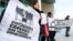 Russia -- Activists demonstrate in support of Yevgenia Chudnovets, a jailed kindergarten teacher from the Urals, convicted and sentenced to six months' imprisonment for disseminating a child-abuse video on social media , in Kurgan, February 3, 2017