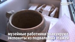 В Лувре готовятся спасать "Мону Лизу"