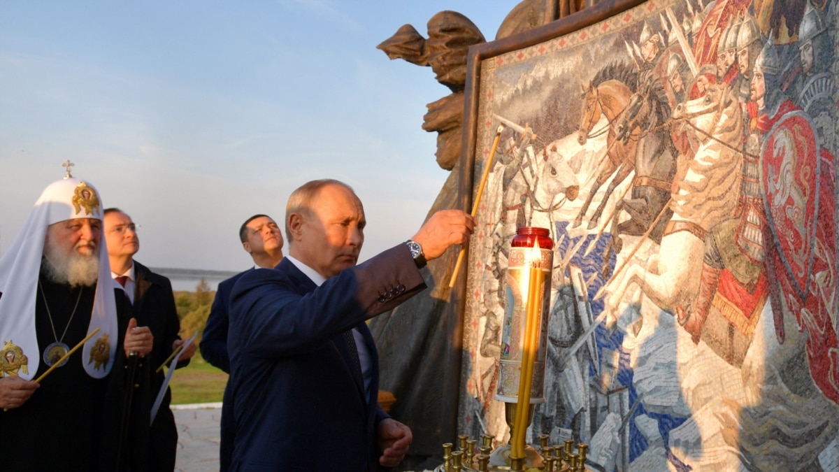 Зачем кремлевским идеологам культ Александра Невского? Объясняет историк  Иван Курилла