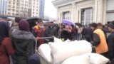 Паника в Таджикистане: люди скупают мешками муку из-за страха коронавируса