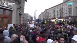 В Москве задерживают участников акции 21 апреля и журналистов