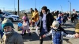 RUSSIA UKRAINE DONETSK EVACUATION -- Local residents of the self-proclaimed Donetsk People's Republic cross Russia-Ukraine border on the customs post ‘Matveev Kurgan’ on Rostov region, Russia, 20 February 2022.