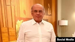 Александр Запесоцкий