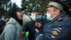 За минувшие два дня задержали, оштрафовали и арестовали свыше 70 сторонников Навального