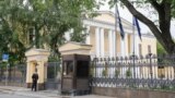 Греция высылает двух российских дипломатов