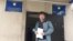 Венсан Прадо у входа в специализированный административный суд