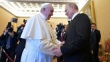 Что папа римский подарил Путину на самом деле?