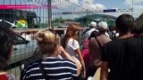 Людей в "клетке" на КПП между Казахстаном и Кыргызстаном больше не будет