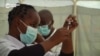 "Омикрон" шагает по планете: 40 стран ввели ограничения на въезд из африканских государств, где найден новый штамм вируса