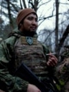 Эрдем "Шаман" Тикеев (справа) и анонимный боец одного из иностранных легионов ВСУ, архивное фото