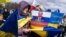 USA – People participate in a pro-Ukraine rally at the Lincoln Memorial in Washington, DC, USA, 27 March 2022