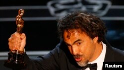 Алехандро Гонсалес Иньярриту с "Оскаром" за лучший фильм 