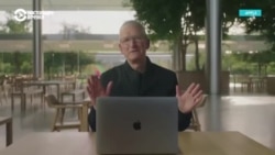 Гендиректор Apple Тим Кук объявил о своей отставке. Кто его сменит и какие проблемы ему предстоит решать