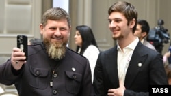 Рамзан Кадыров и его сын Зелимхан (он же Али и Эли)