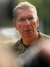 Президент Латвии: "Путин пытается послать сигнал, что страны, поддерживающие Украину, должны прекратить это делать" 